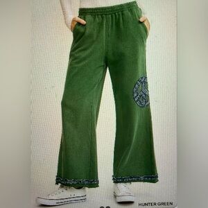 054.Womens' Washed French Terry Peace Pants